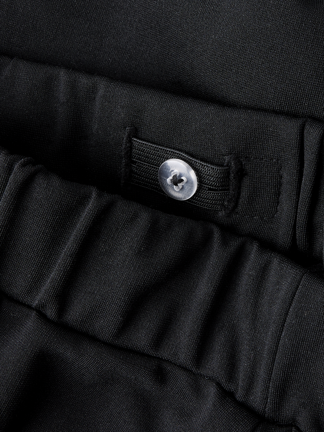 model_shot-front_full